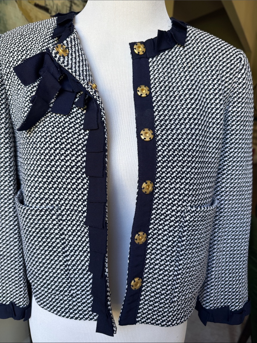 St. John Navy and White Tweed Bow-Trim Jacket - Picture 5 of 6